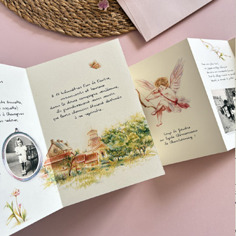 Portrait d'un enfant aux crayons de couleur